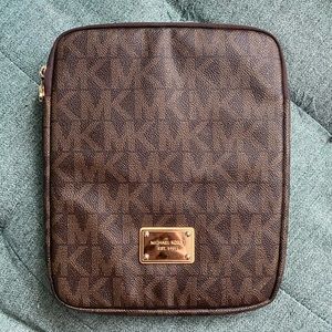 Michael Kors iPad/tablet case